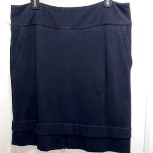 CAbi womens size 12 navy knit skirt